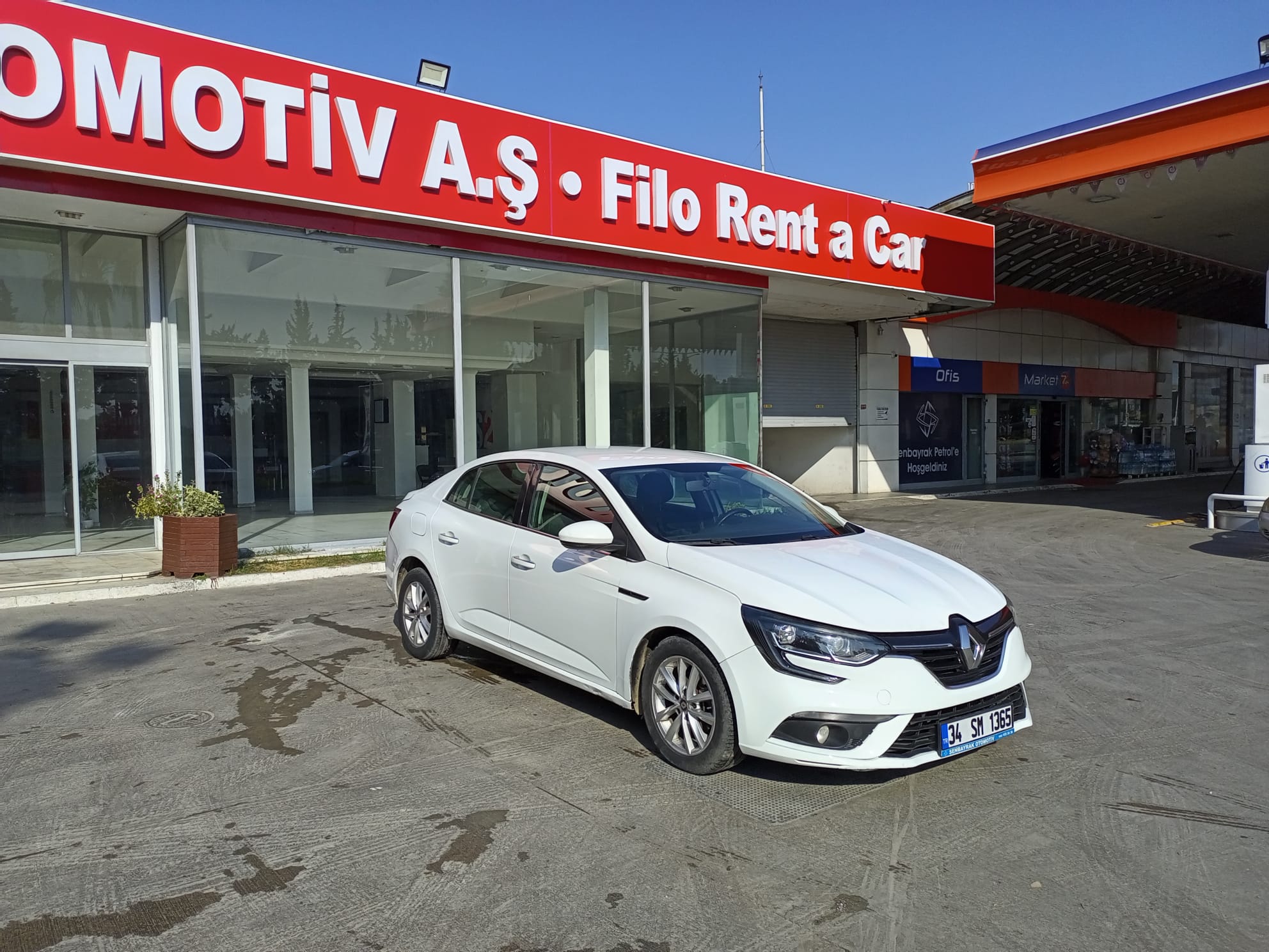 RENAULT MEGANE SEDAN TOUCH 1.5 DCI EDC 