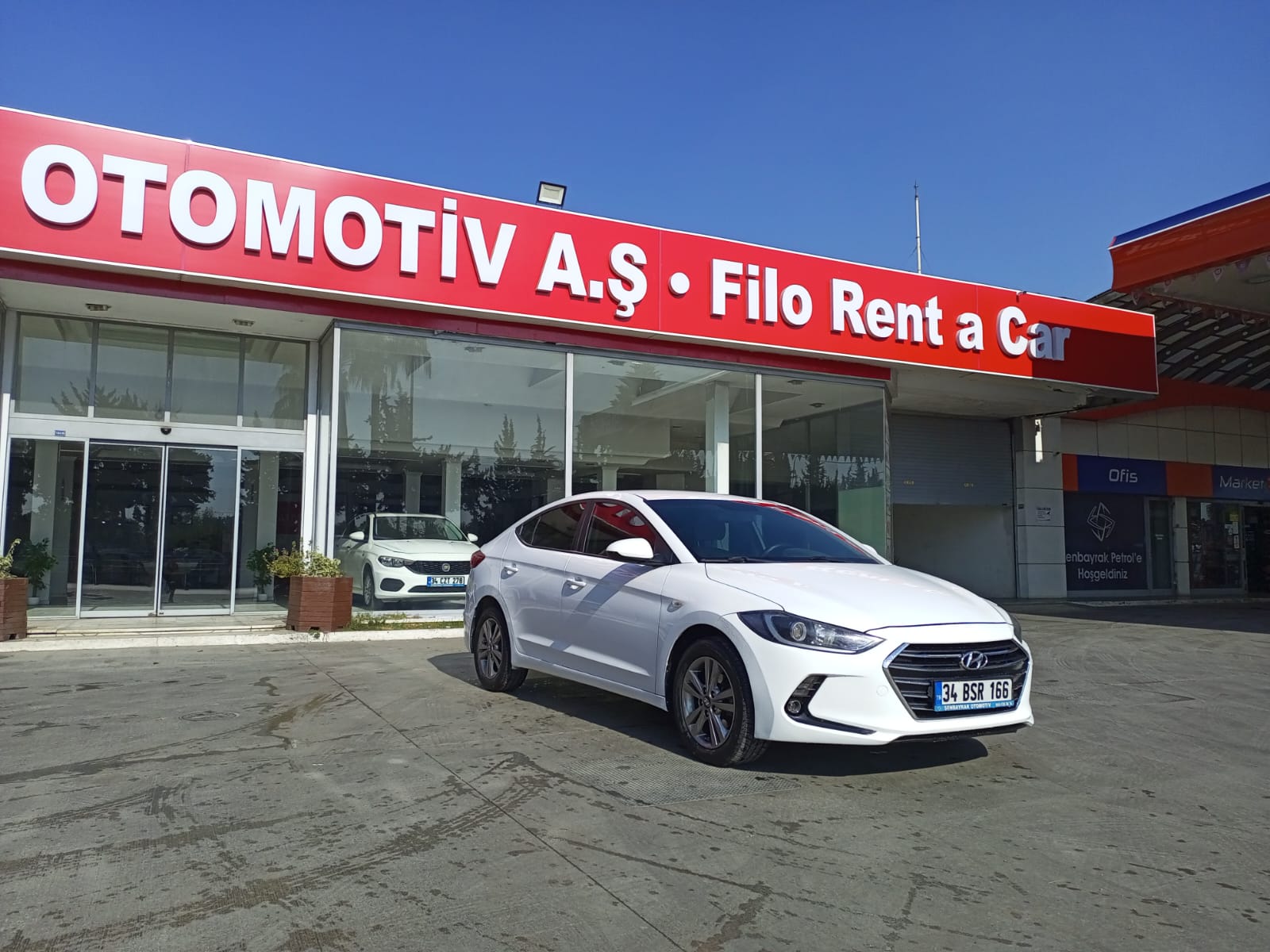 HYUNDAI ELENTRA 1.6 CRDI STYLE PLUS DCT 