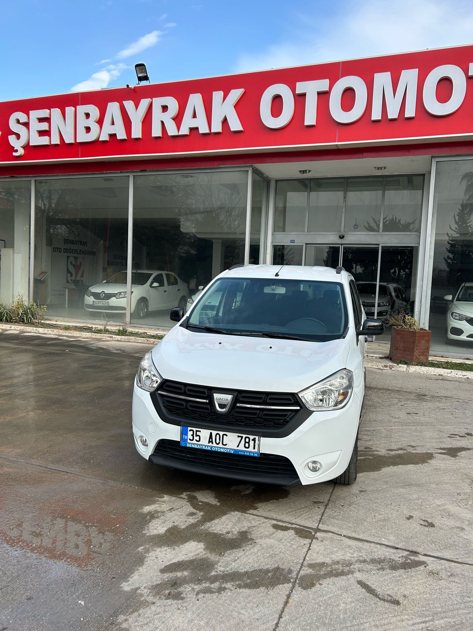 DACİA LODGY  LAUREATE 1.5 BLUE DCI 95 7 KİŞİLİK